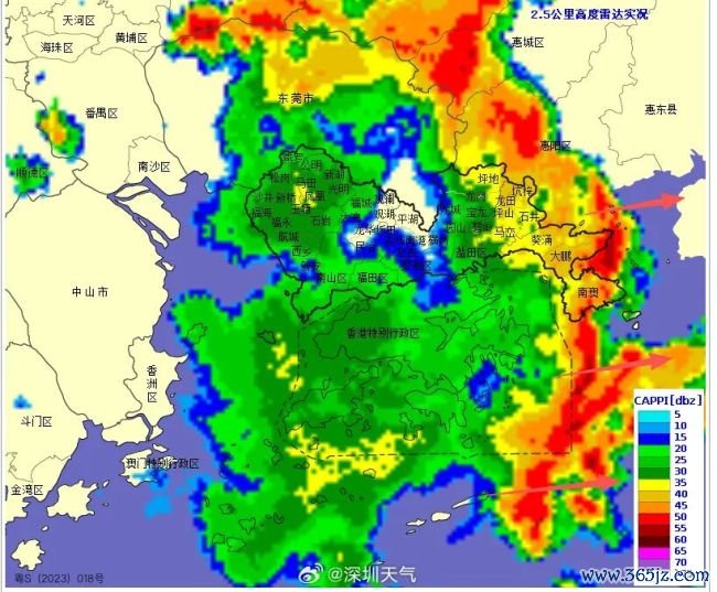 深圳暴雨中惊现“水龙卷” 激发市民热议
